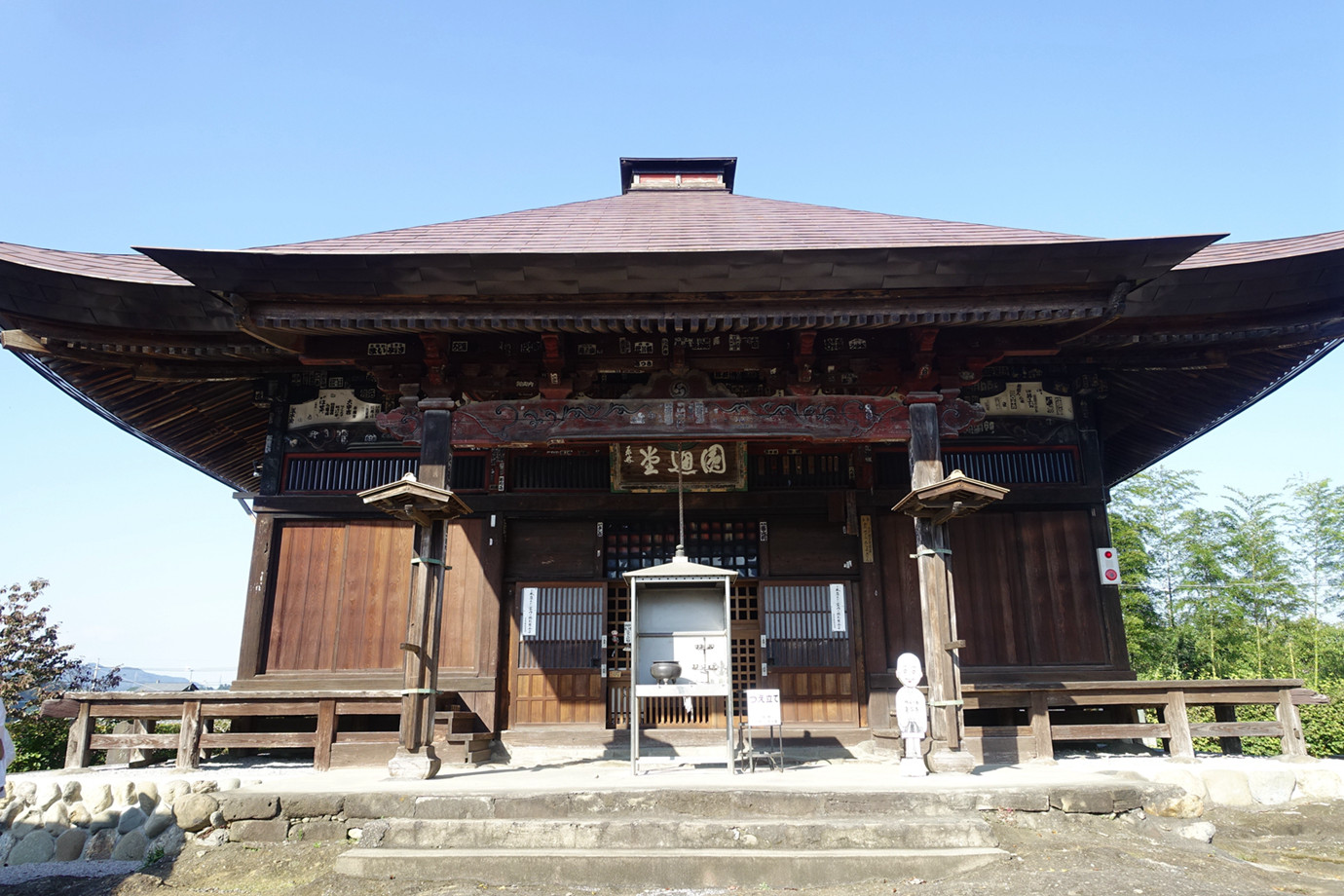 秩父三十四所-飛渕山龍石寺